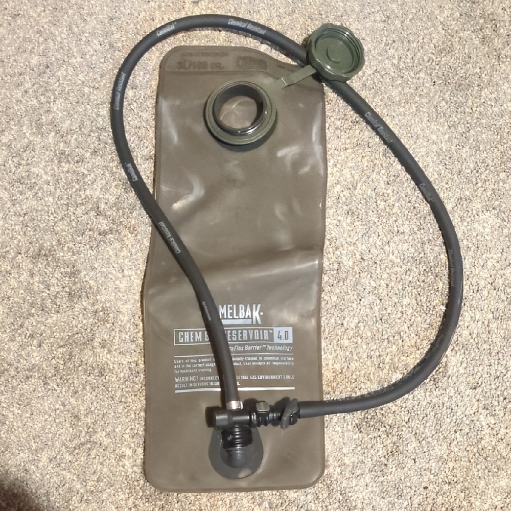 CamelBak Chem Bio Reservoir 4.0 in Dark Green
